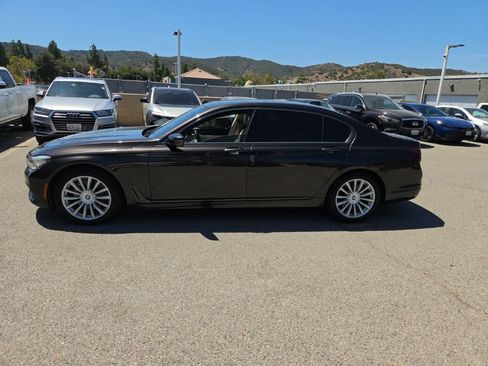 Used 2016 BMW 740i RWD image 2