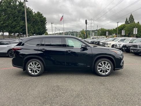 Used 2026 Toyota Highlander Limited AWD/4WD image 6