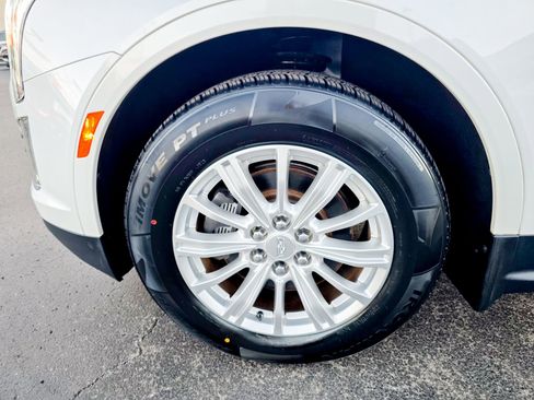 Used 2017 Cadillac XT5 FWD w/ LPO, Wheel Lock Package image 13