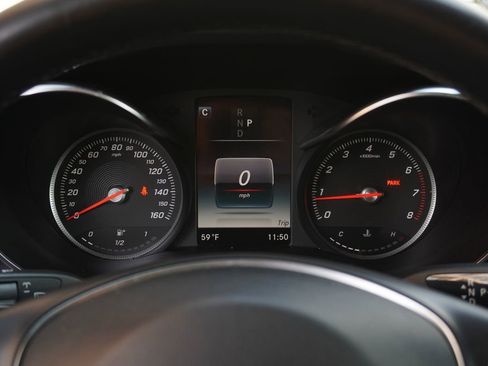 Used 2018 Mercedes-Benz GLC 300 4MATIC image 16