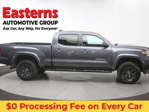 Used 2020 Toyota Tacoma SR5 AWD/4WD image 46