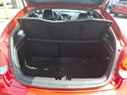 Used 2015 Hyundai Veloster Turbo FWD image 11