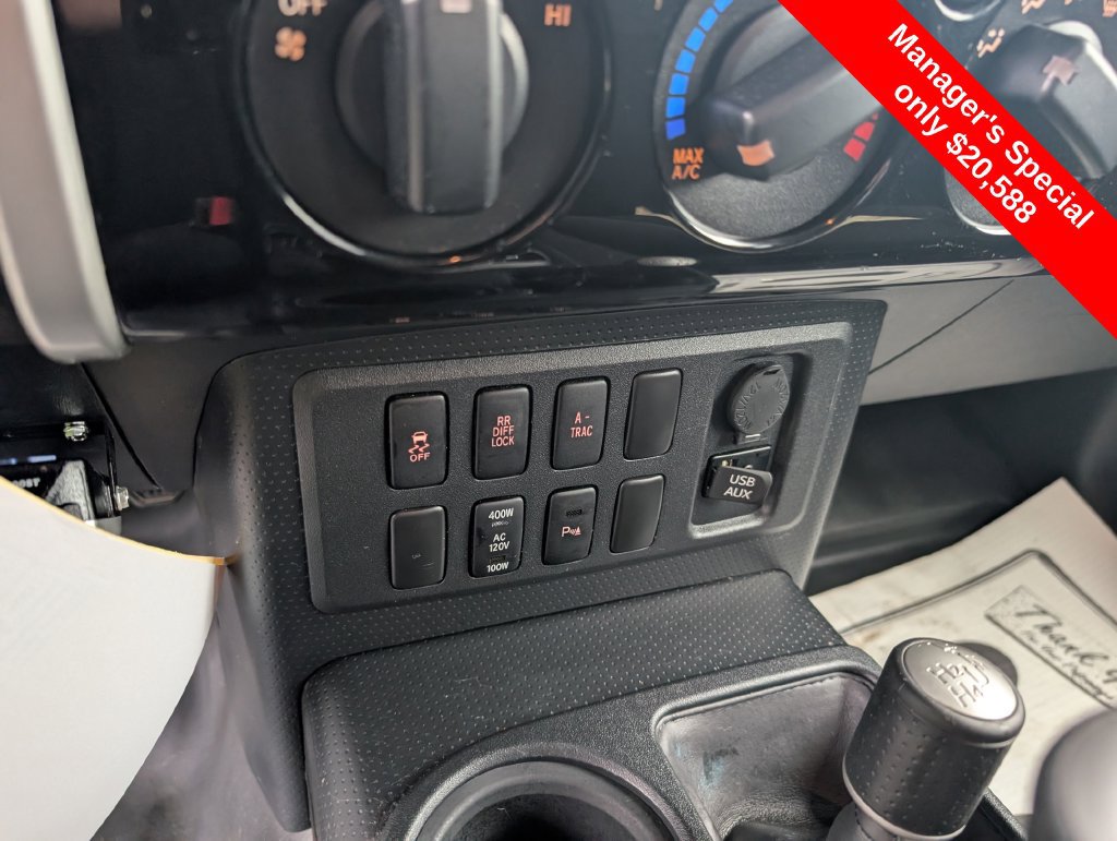 Used 2014 Toyota FJ Cruiser 4WD w/ Upgrade Package image 21