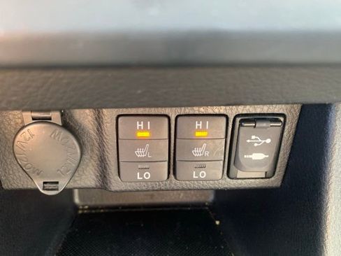 Used 2014 Toyota Corolla LE Premium w/ Driver Convenience Package FWD image 16