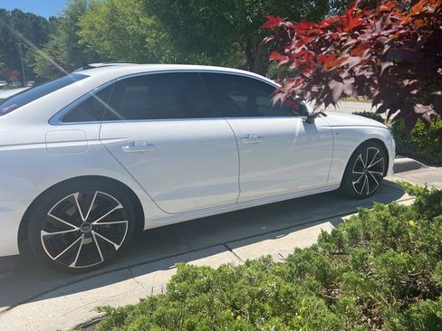 Used 2021 Audi A4 2.0T Premium w/ Convenience Package AWD/4WD image 5