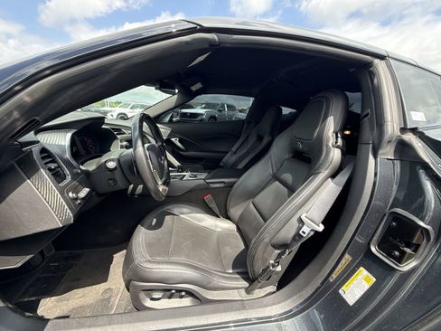 Used 2019 Chevrolet Corvette Z06 RWD image 13