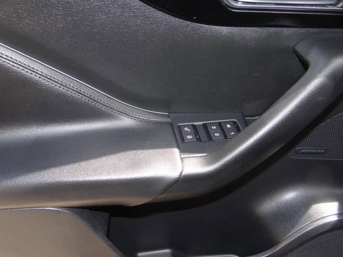 Used 2017 Jaguar F-PACE Premium image 14