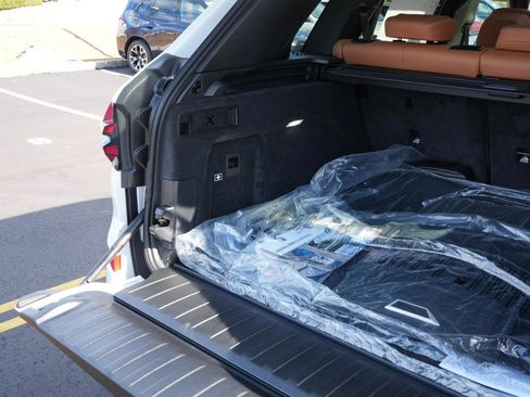 New 2026 BMW X5 M60i w/ Executive Package image 30