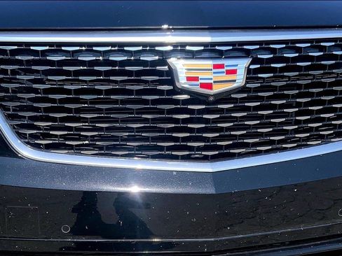 Certified 2023 Cadillac XT6 Premium Luxury w/ Technology Package AWD/4WD image 30