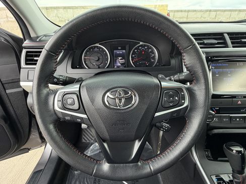 Used 2016 Toyota Camry XSE w/ Moonroof Package FWD image 23