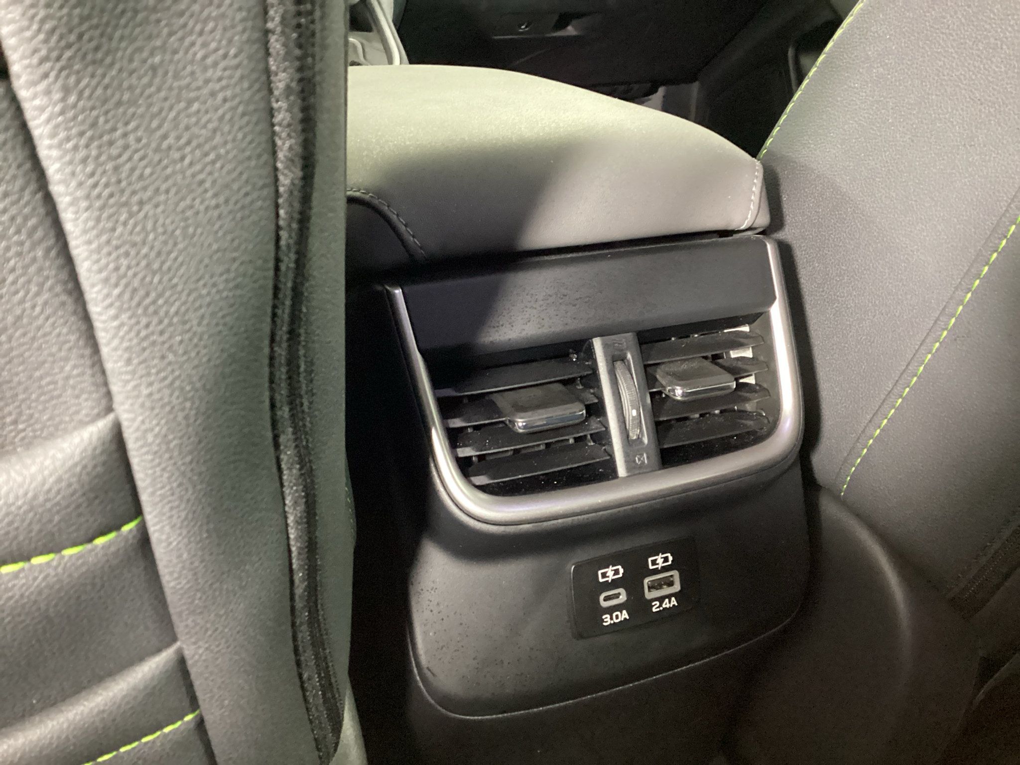 Used 2024 Subaru Outback Onyx Edition AWD/4WD image 17