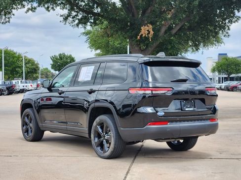 Certified 2023 Jeep Grand Cherokee L Laredo AWD/4WD image 5
