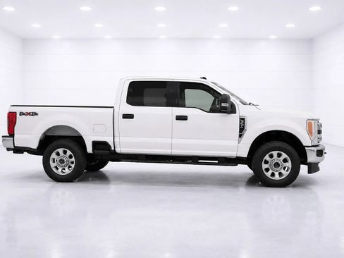 Used 2024 Ford F350 XLT AWD/4WD image 6