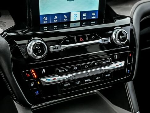 Used 2021 Ford Explorer Platinum w/ Equipment Group 601A image 25