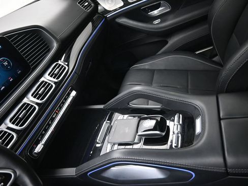 Used 2023 Mercedes-Benz Maybach GLS 600 4MATIC image 22