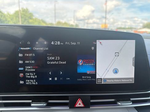 Used 2025 Hyundai Elantra Limited FWD image 20