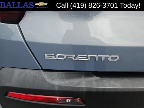 Used 2023 Kia Sorento LX AWD/4WD image 29