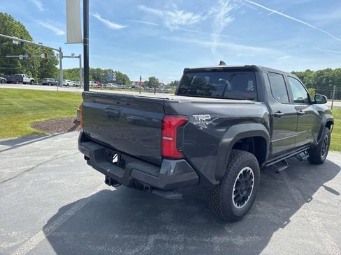 New 2026 Toyota Tacoma TRD Off-Road AWD/4WD image 3
