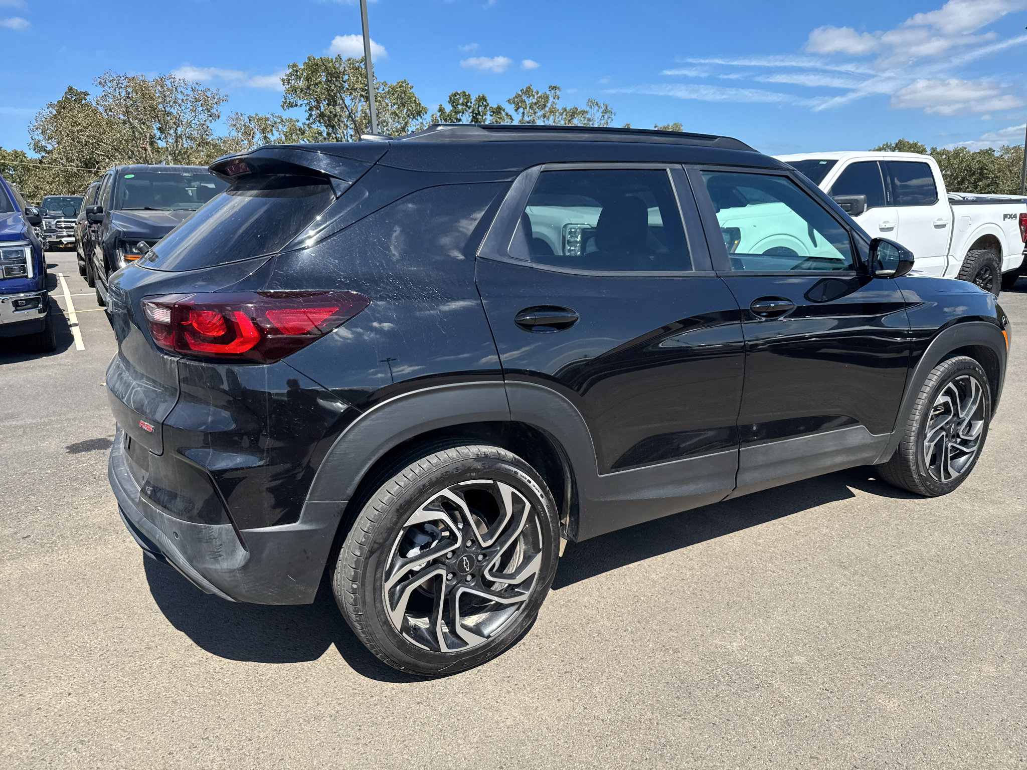 Used 2024 Chevrolet TrailBlazer RS w/ Convenience Package FWD image 8
