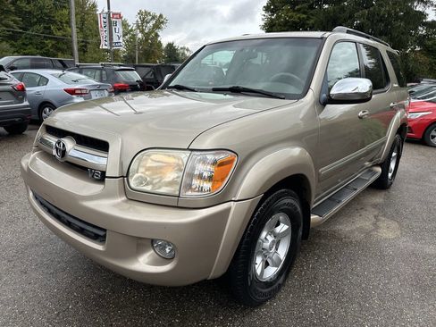 Used 2007 Toyota Sequoia Limited image 2
