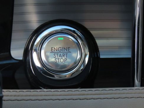 Certified 2022 Lincoln Corsair FWD w/ Premium Package image 28