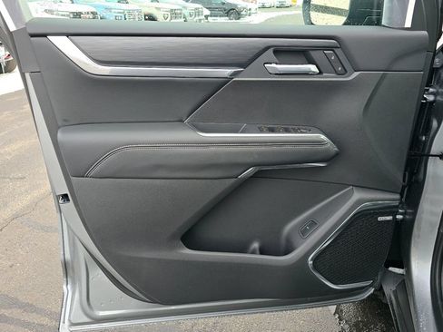 New 2026 GMC Acadia Elevation w/ Black Edition AWD/4WD image 12