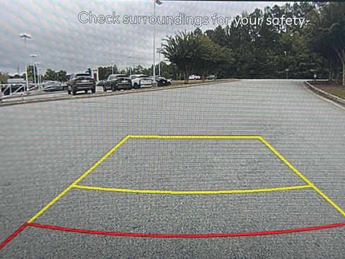 Used 2025 Hyundai Kona SEL image 30