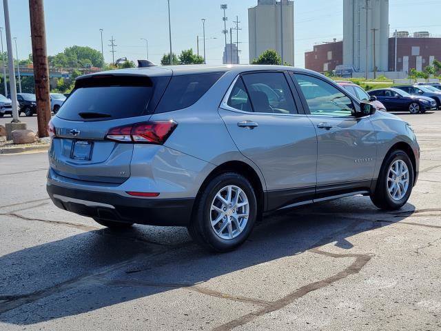 Used 2024 Chevrolet Equinox LT w/ LPO, Floor Liner Package FWD image 2