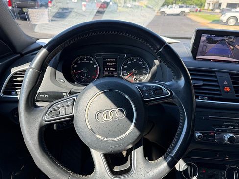 Used 2018 Audi Q3 2.0T Premium Plus w/ Premium Plus Package AWD/4WD image 27
