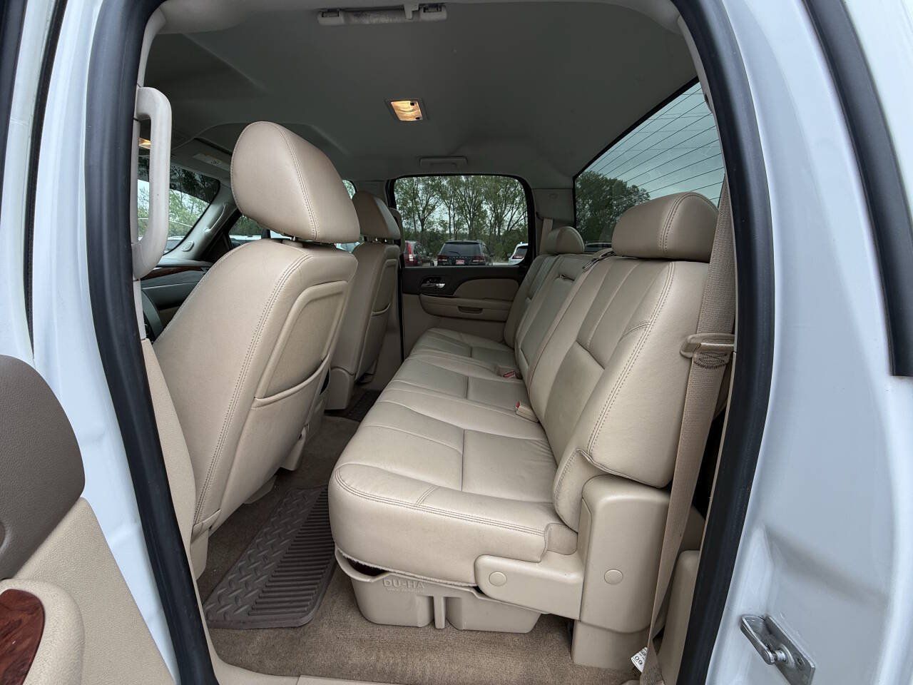 Used 2009 GMC Sierra 3500 SLT AWD/4WD image 26