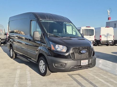 Used 2025 Ford Transit 250 148 Medium Roof RWD image 5