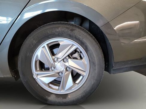 Used 2024 Hyundai Elantra SE FWD image 26