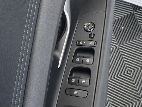 New 2026 Hyundai Elantra Limited FWD image 21