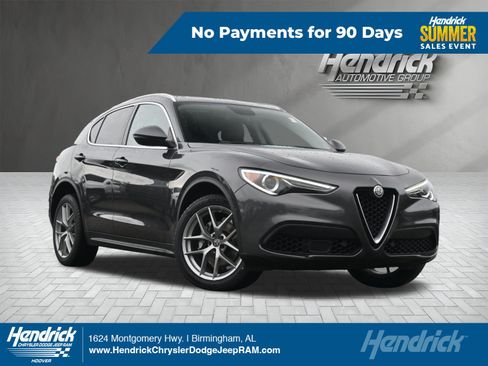 Used 2018 Alfa Romeo Stelvio AWD image 1