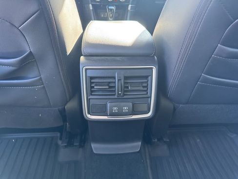 Used 2021 Subaru Forester Limited image 26