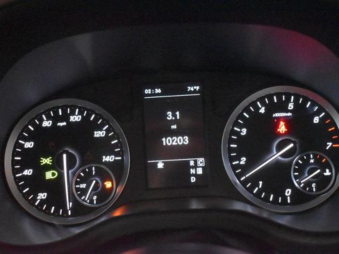 Used 2021 Mercedes-Benz Metris Passenger image 69