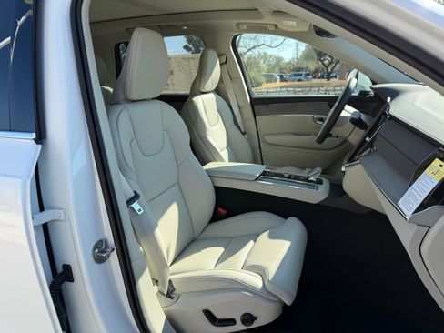 New 2026 Volvo XC90 T8 Ultra w/ Protection Package Premier AWD/4WD image 8