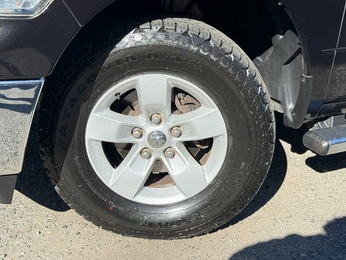 Used 2018 RAM 1500 Classic SLT w/ Luxury Group image 80