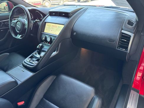 Used 2019 Jaguar F-TYPE Convertible RWD image 17