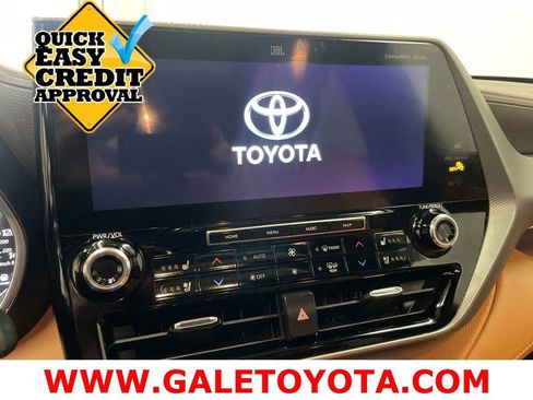 Used 2021 Toyota Highlander Platinum AWD/4WD image 27