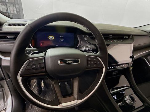 New 2026 Jeep Grand Cherokee Limited AWD/4WD image 6