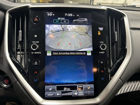 Used 2023 Subaru Ascent Premium w/ Convenience Package image 16