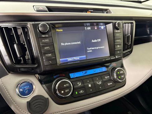 Used 2016 Toyota RAV4 XLE image 25