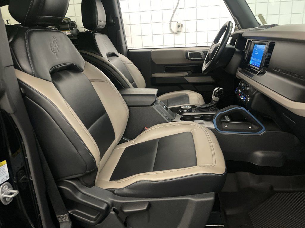 Used 2022 Ford Bronco Wildtrak AWD/4WD image 21