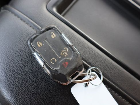 Used 2020 Chevrolet Silverado 3500 LTZ image 20