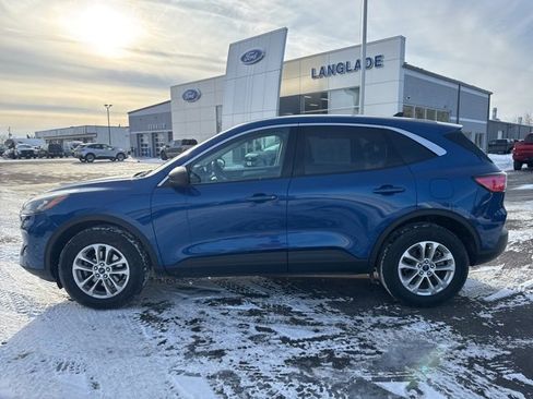 Certified 2022 Ford Escape SE image 4