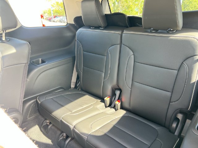 Used 2023 GMC Acadia Denali w/ Denali Ultimate Package AWD/4WD image 29