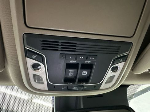 Used 2019 Honda Ridgeline RTL-E image 33