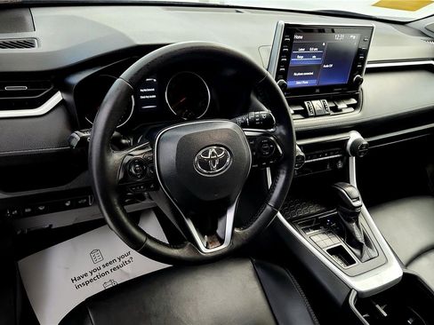 Certified 2022 Toyota RAV4 XLE Premium image 36