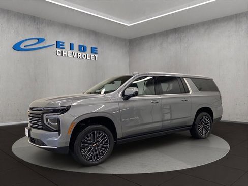 New 2026 Chevrolet Suburban High Country image 7